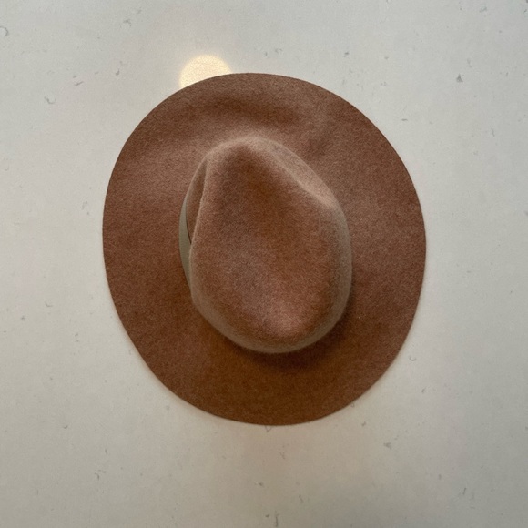 Banana Republic Fall Hat - Picture 2 of 5